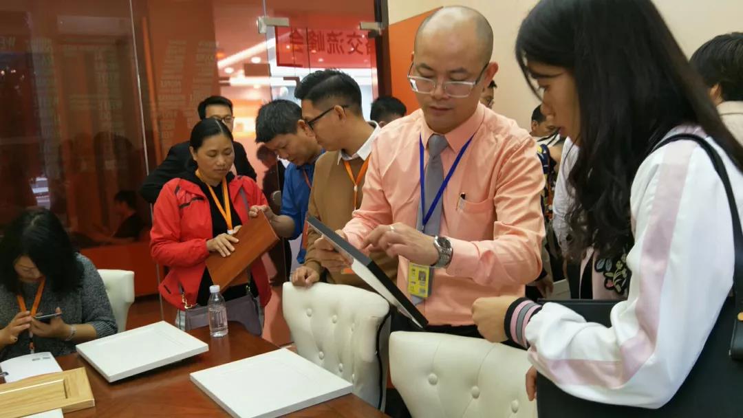 尊龙人生就是博首页铝家具 | 2018广东尊龙人生就是博首页集团第26届战略相助财产峰会盛大举行